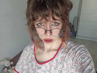 Erotikus videocsevegés Plushyy