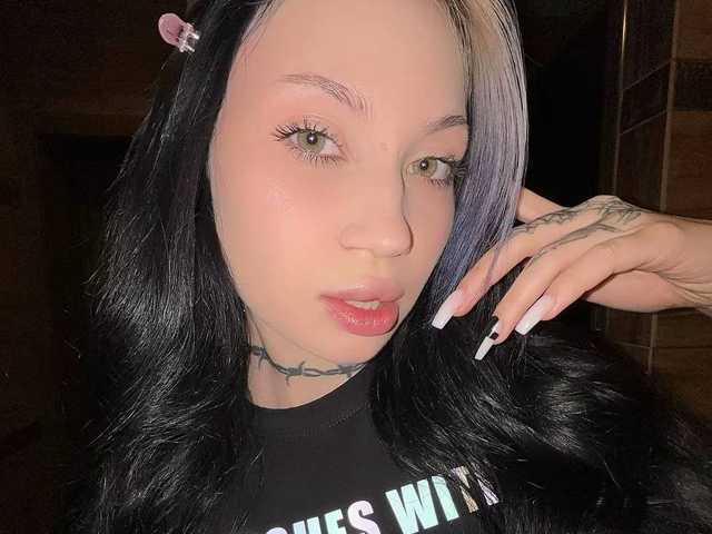 A profil fényképe PLUXURY-