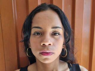 Erotikus videocsevegés Pocajontas25