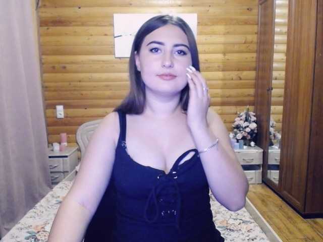 Fényképek PrAfina HOT STUDENT WANTS TO CUM. WHO IS WITH ME? HOT PRIVATE // ROULETTE 51 TKN // BREAST FLASH 101 TKN