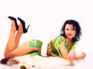 Erotikus videocsevegés premierreli