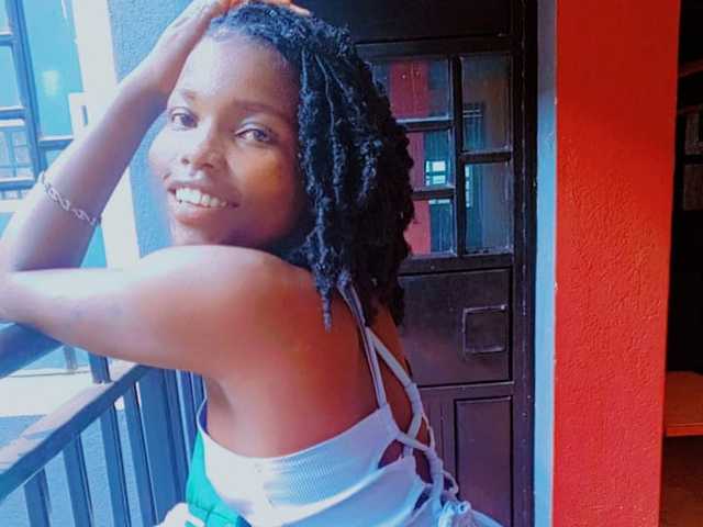 A profil fényképe pretty-b