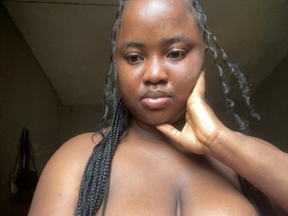 Erotikus videocsevegés PrettyJade