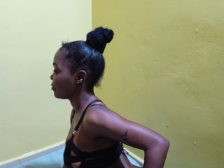 Erotikus videocsevegés Prettypussy