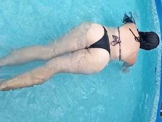 Erotikus videocsevegés PricklyPotion