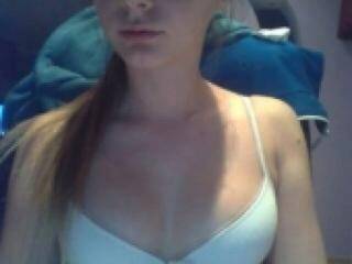 Erotikus videocsevegés princesalin