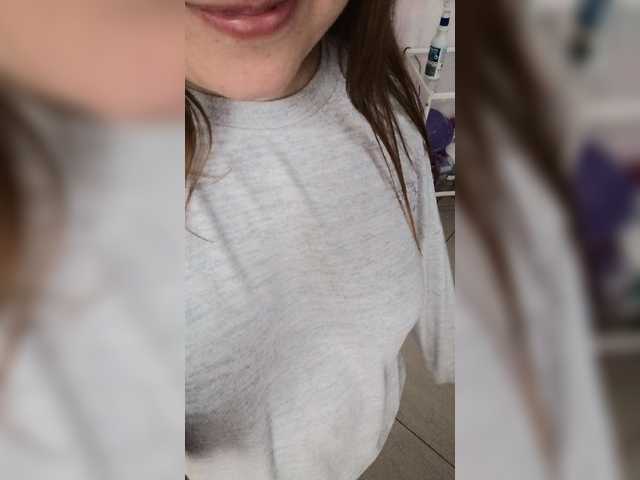 Fényképek Princess888 Hi! I am a virgin :). Lets play with me and have fun :). Click on the heart ). I speak English. Lovense works from 3