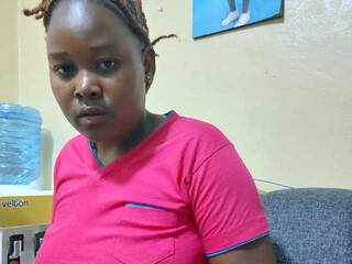 Erotikus videocsevegés Pritlovergirl29