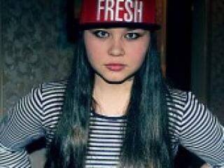 Erotikus videocsevegés pupsylady94