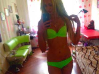 Erotikus videocsevegés pussywhite1