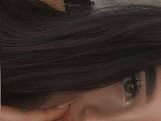 Erotikus videocsevegés queen-of-drama