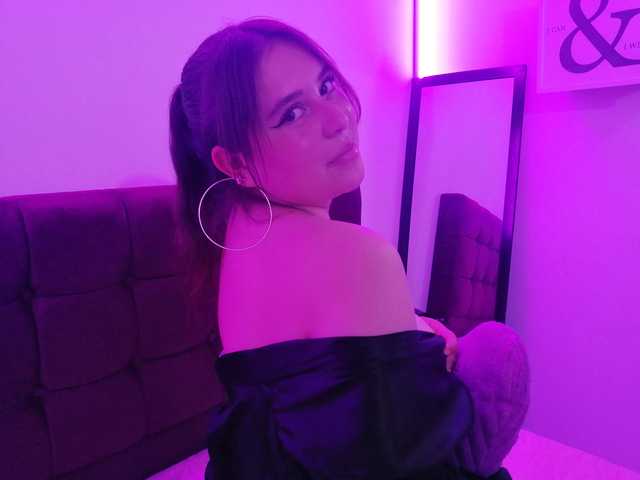 A profil fényképe queen077