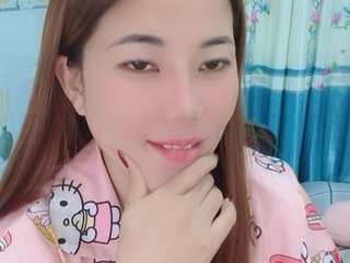 Erotikus videocsevegés Queendy