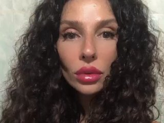 Erotikus videocsevegés Queenilatan