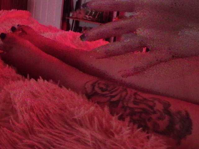 Sugárzási képernyőképek QueenMorgan