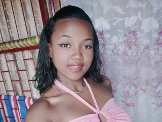 Erotikus videocsevegés queenny