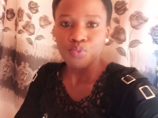 Erotikus videocsevegés Queensara