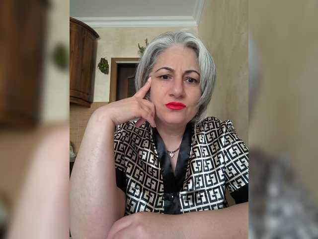 Sugárzási képernyőképek QueenSusana
