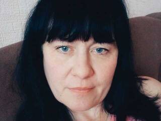 Erotikus videocsevegés Qweeen00