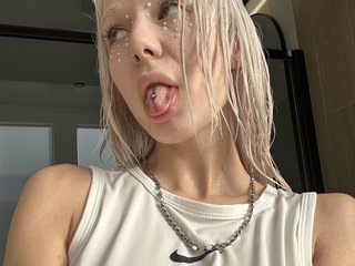 Erotikus videocsevegés RanyLoveTomson