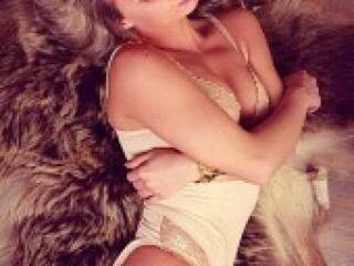 Erotikus videocsevegés rapunzzel