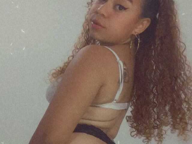 A profil fényképe Raquel77