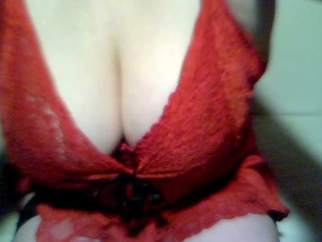 Fényképek redcherry I love to caress my pussy and cum in ecstasy, your gifts cheer up and make my pussy get wet Make love. I have a sound, turn it on