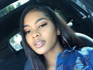 Erotikus videocsevegés reinelia21