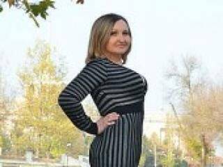 Erotikus videocsevegés relaksinka