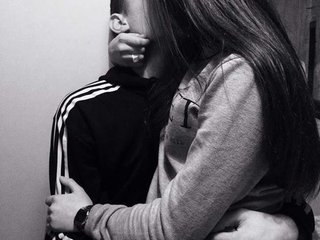 Erotikus videocsevegés RICH911-1