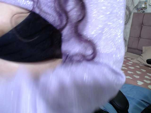 Sugárzási képernyőképek Rihanamoon