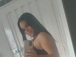 Erotikus videocsevegés RiiaJones