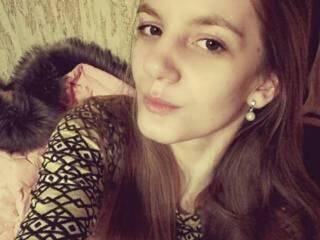 Erotikus videocsevegés rinnamelisa