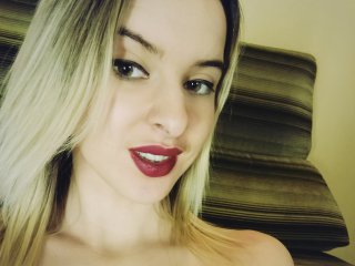 A profil fényképe bll0ndynka