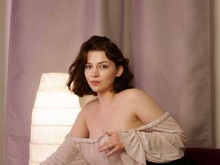 Erotikus videocsevegés Liralei