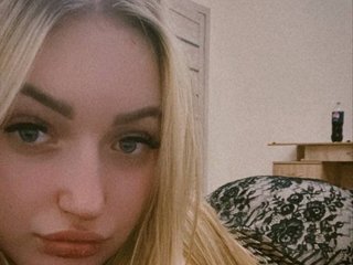 Erotikus videocsevegés RobinThompson