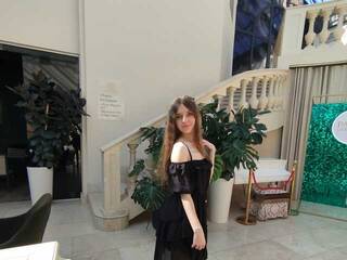 Erotikus videocsevegés -KittyDoll-Meow-