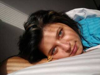 Erotikus videocsevegés RoninaXes