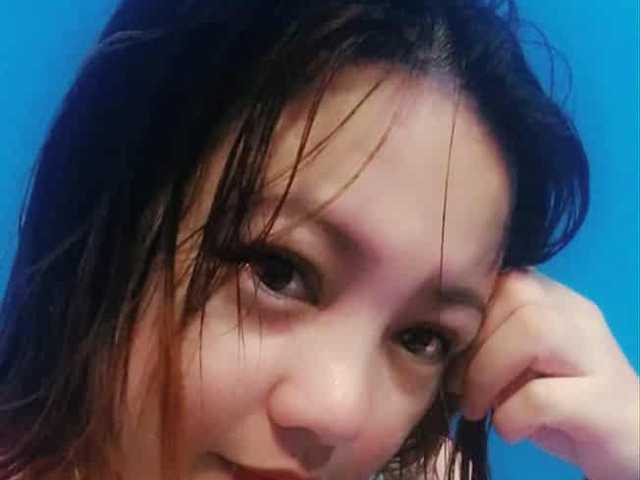 A profil fényképe RoseSLUTsquirt