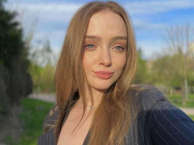A profil fényképe RoseyGlow