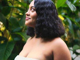 Erotikus videocsevegés Rossyann