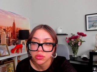Erotikus videocsevegés RoxyBullet
