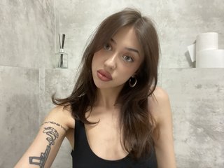 Erotikus videocsevegés RoxyBullet