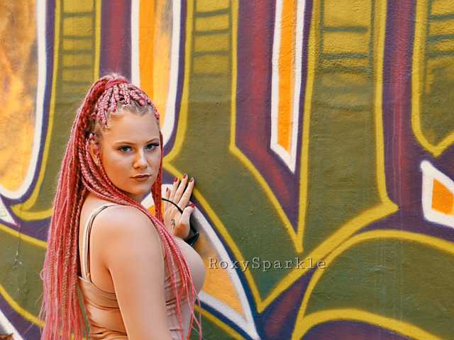 A profil fényképe RoxySparkle01