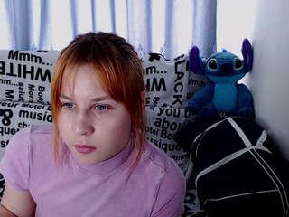 Erotikus videocsevegés RoyAngela