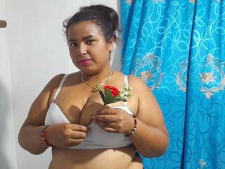 Erotikus videocsevegés Rubybigboobs