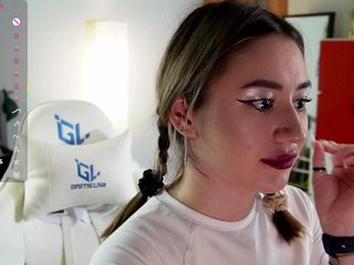 Erotikus videocsevegés UrLizz