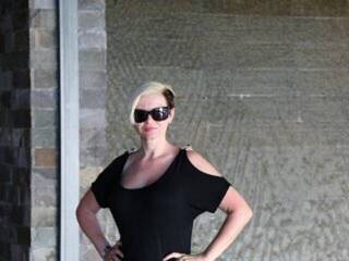 Erotikus videocsevegés SabriCastello