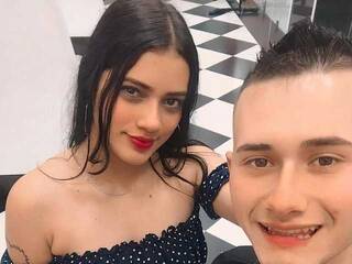 Erotikus videocsevegés sacha-adam