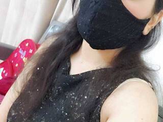 Erotikus videocsevegés Sairakhan95